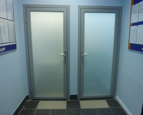Стеклянные  двери: раздвижные, распашные, маятниковые, автоматические, двери для сауны.